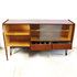 Vintage dressoir met glazen schuifdeurtjes